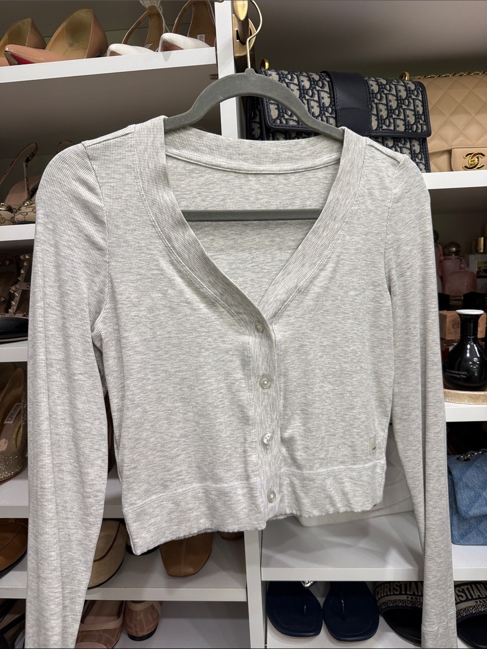 Vuori Light Gray Button-Front Long-Sleeve Top